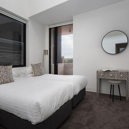 Stylish 2-Bed Apartment With Bbq Patio Near Beach Sydney Exterior foto