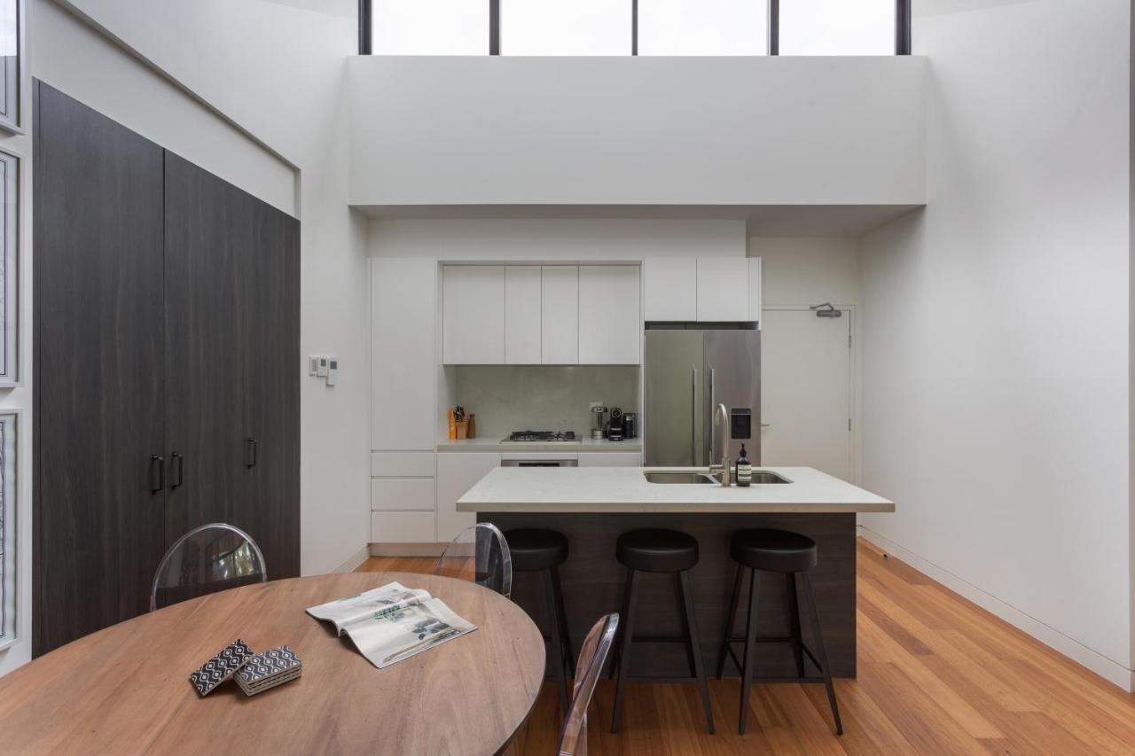 Stylish 2-Bed Apartment With Bbq Patio Near Beach Sydney Exterior foto